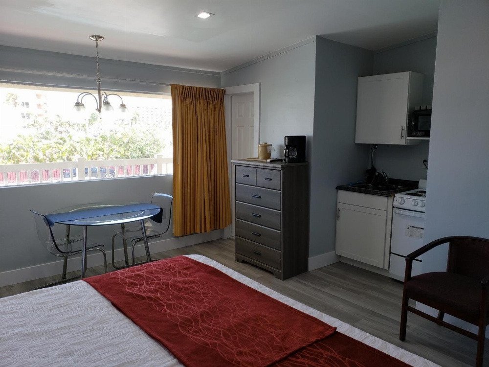 King Room - Non-Smoking